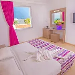 Hotel New Famagusta & 3*