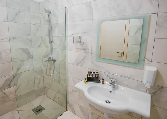 New Famagusta & Hotel 3*