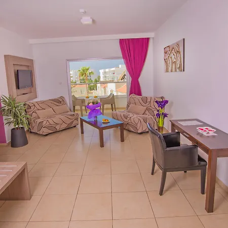 Hotel New Famagusta &