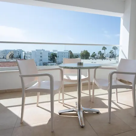 Szálloda New Famagusta & 3*