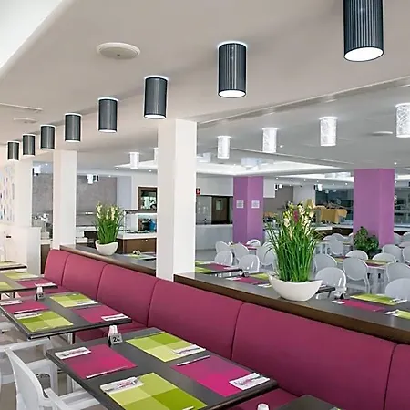 Hotel New Famagusta & 3*