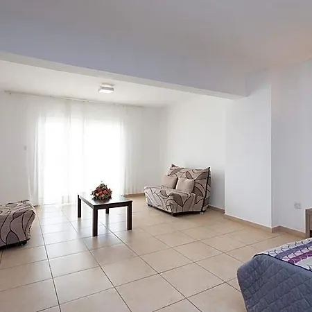 Отель New Famagusta & 3*