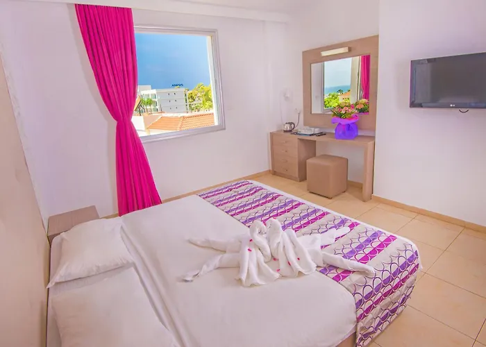 Hotell New Famagusta & 3*