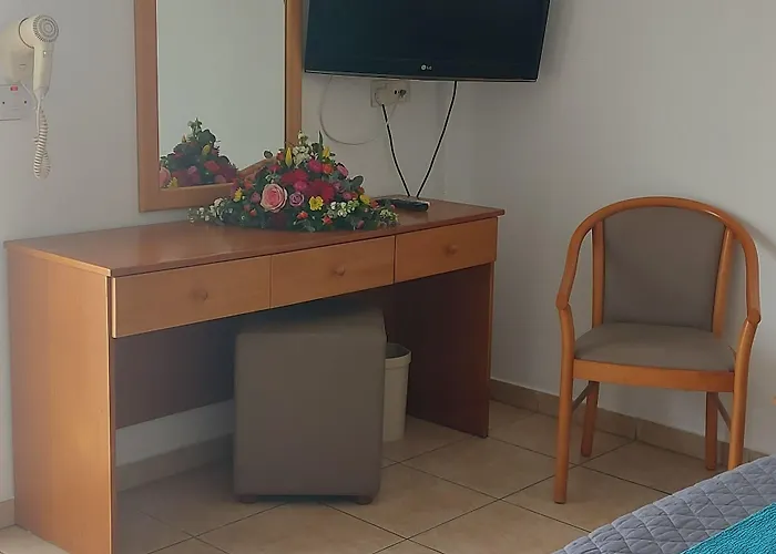 New Famagusta & Hotell