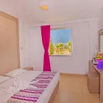 Szálloda New Famagusta &