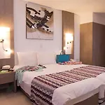 New Famagusta & Szálloda Ajía Nápa