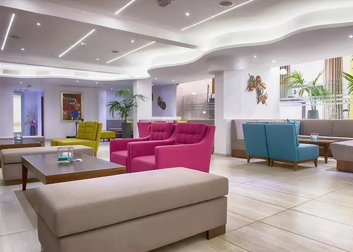 New Famagusta & Hotell