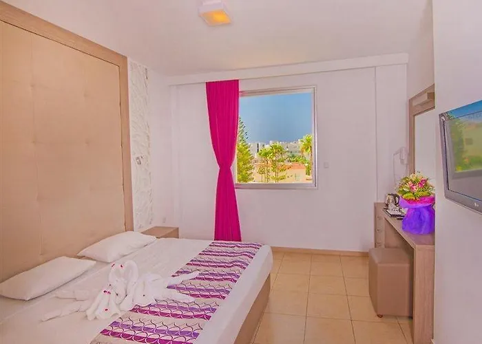 Hotell New Famagusta &