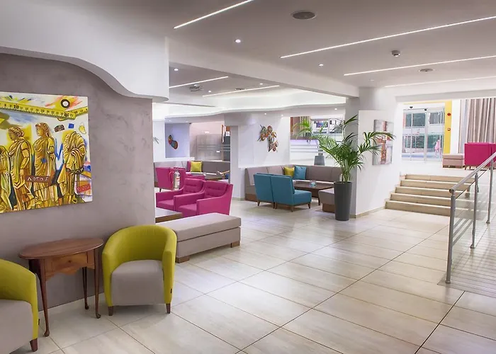 New Famagusta & Hotell 3*