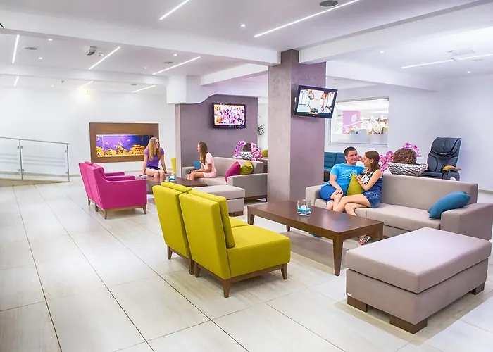 Hotell New Famagusta & 3*